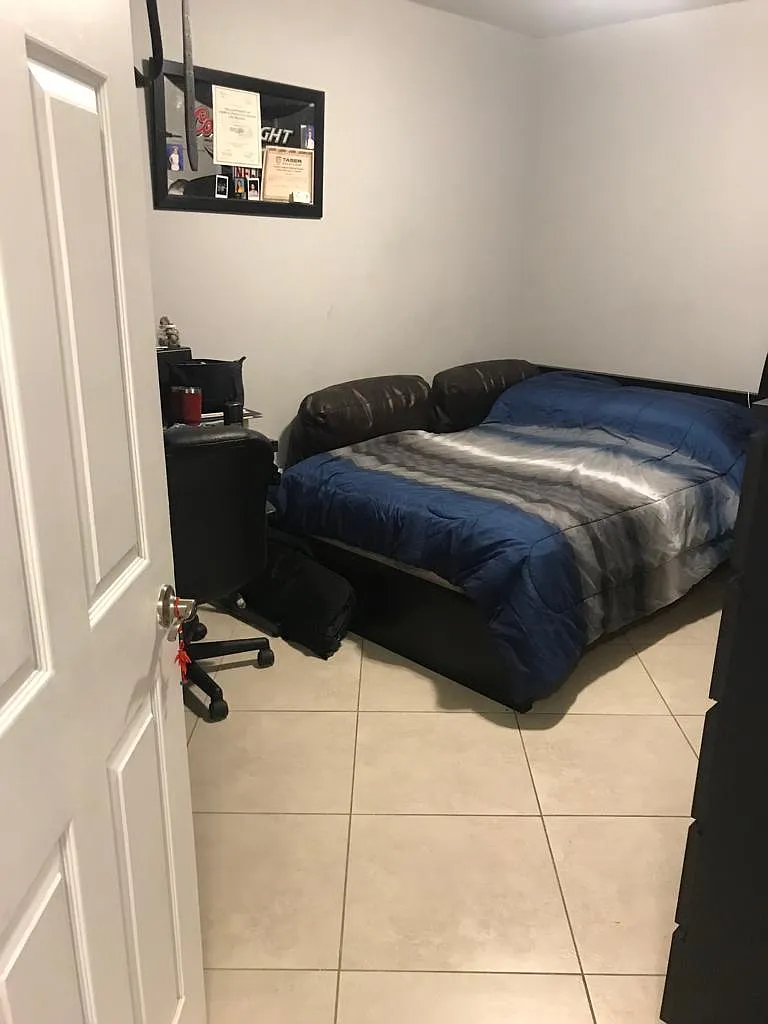 NW 77th Pl, Hialeah — Photo 3