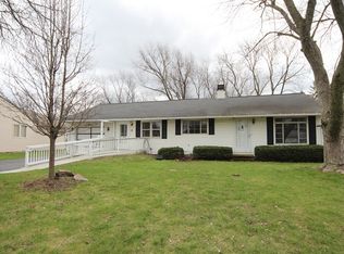 13 Rugby Rd, Lake Zurich, IL 60047