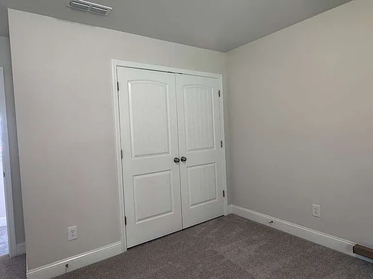 189 Karlov Rd — Photo 30