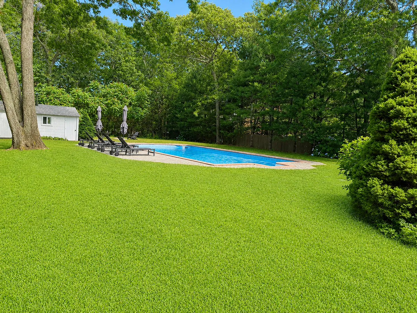 Newly renovated , village fringe beach house in East Hampton — Photo 3