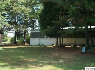 107 Watson Ln, Owens Cross Roads, AL 35763