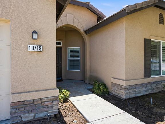 5th image of 10719 Montemar Dr