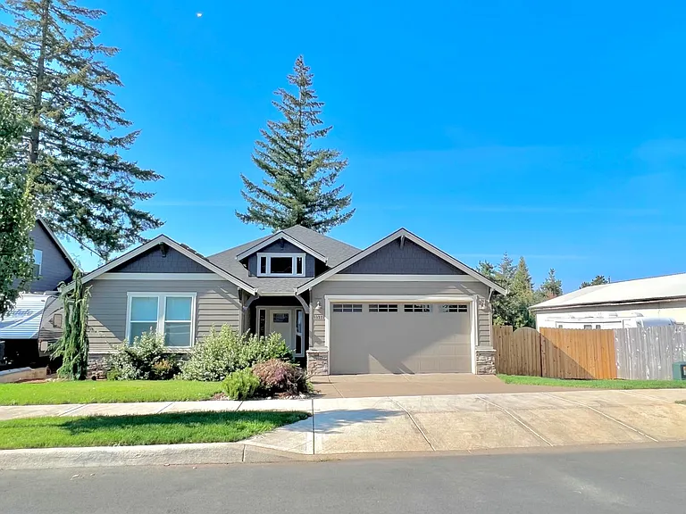 19321 Dublin Ave — Photo 1