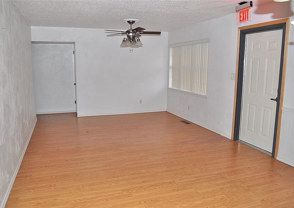 1st image of 4501 SE 149th St