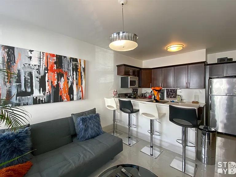 710 Avenue S #A5 — Photo 1