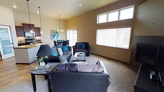 4th image of 325 31st Ave E #937af4682