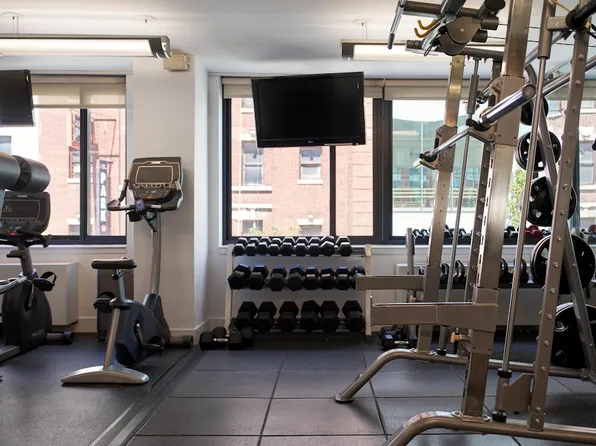 400 West 55th Street image 14 of 18