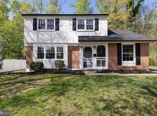 127 Parkview Rd, Stratford, NJ 08084