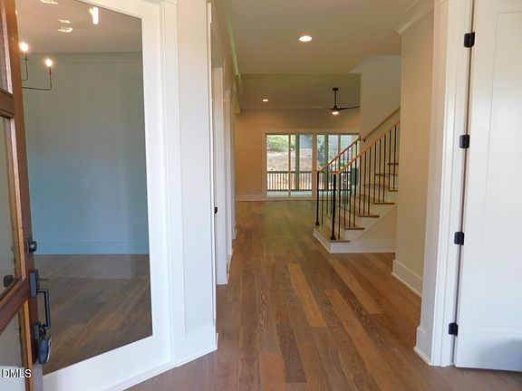 3rd image of 130 Autumn Gate St