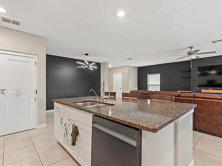 13790 Sea Bridge Dr — Photo 3