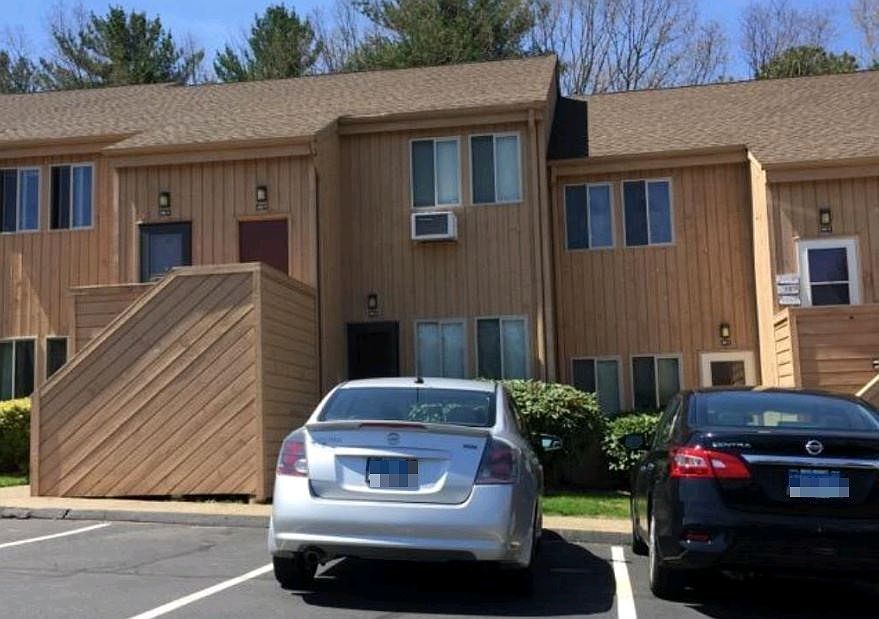 2nd image of 420 Emmett St APT E