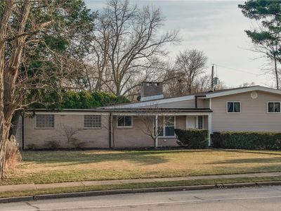 9030 Old Bonhomme Rd, Saint Louis, MO, 63132