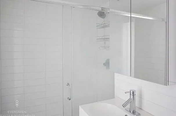 Rented by Evergreen Realty & Investments | media 9