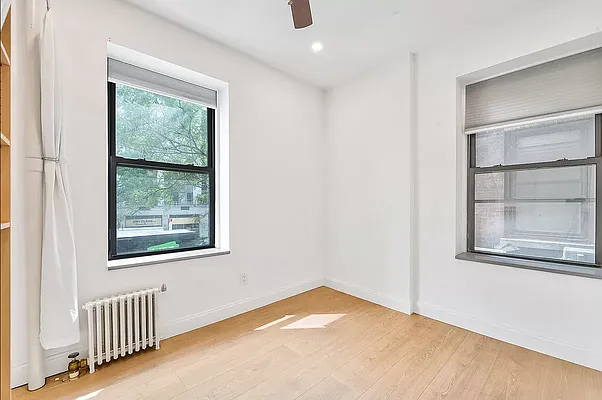 Rented by Aryeh Realty | media 14