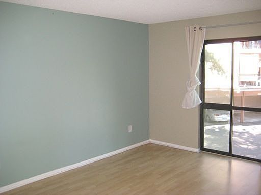 5th image of 7835 Cowles Mountain Ct Unit B28
