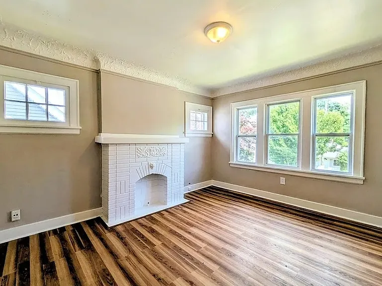 656 Hammel St #2 — Photo 4
