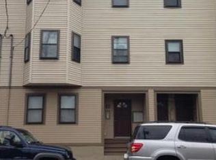 102 Chestnut St #3, Chelsea, MA 02150