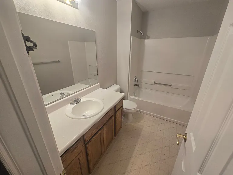 80 Blackburn Ln — Photo 20