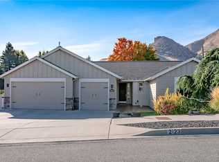 2123 Yarrow Rd, Wenatchee, WA 98801
