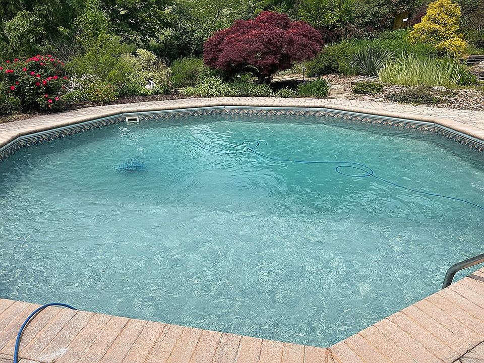 15,000 gal, 3-5 ft