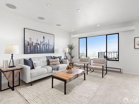 5th image of 3550 Market St APT 306