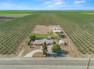 2250 W Mount Whitney Ave, Riverdale, CA 93656