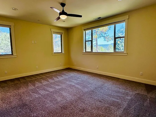 512 Lockewood Ln — Photo 13