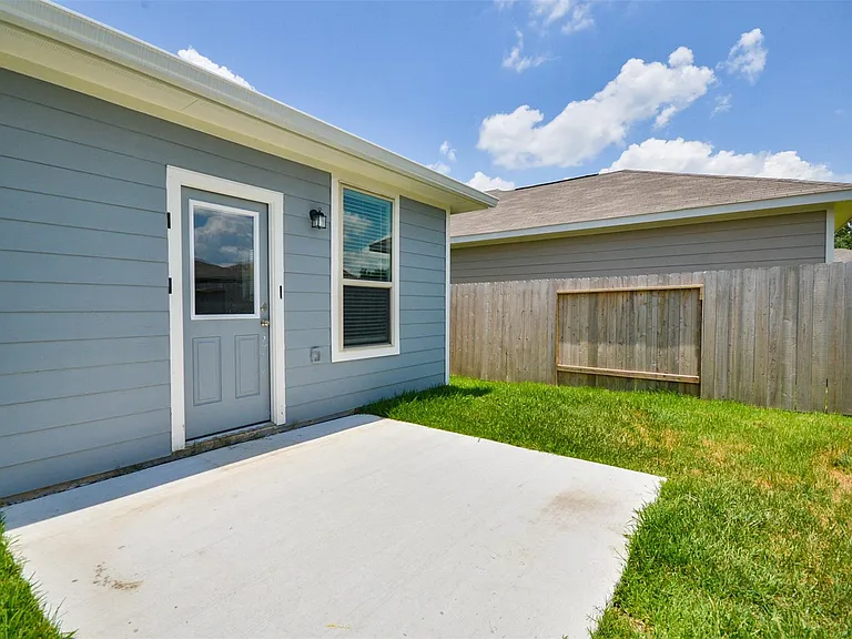 24810 Winema Woods Ln — Photo 24