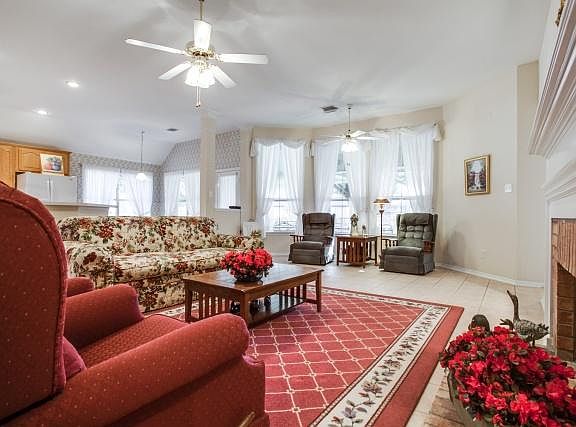 4th image of 8301 Garnet Way