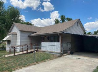 324 W 6th St, Newkirk, OK 74647