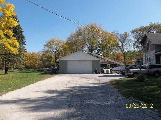 2nd image of 18395 W National Ave