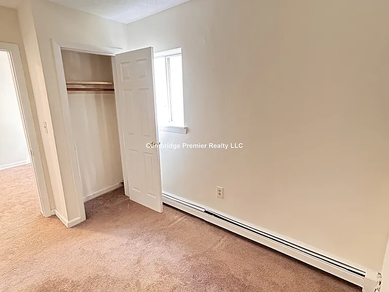 Pine St — Photo 8