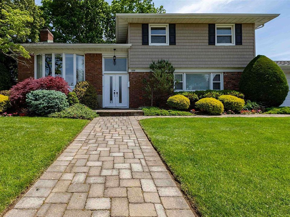 1st image of 1690 Bard Lane