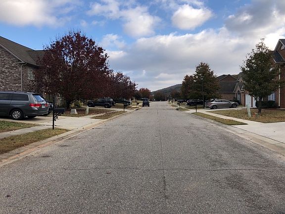 5th image of 551 Forest Lakes Dr