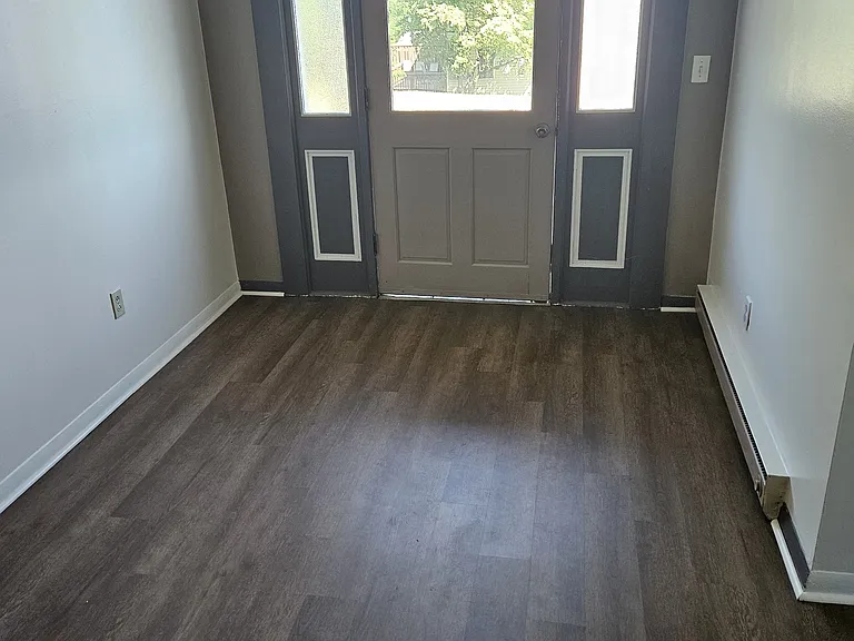203 Harper Dr — Photo 3