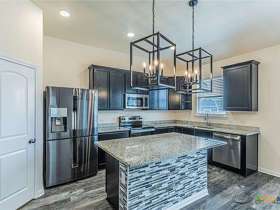 5th image of 7711 Merry Oaks Cv