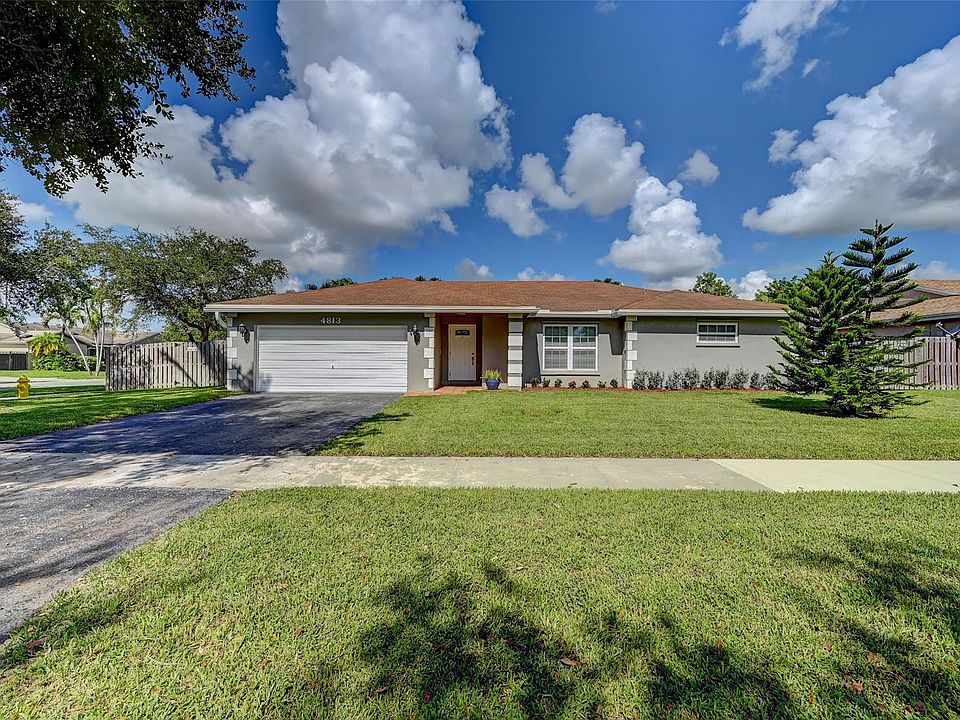 1st image of 4813 SW 118th Terrace