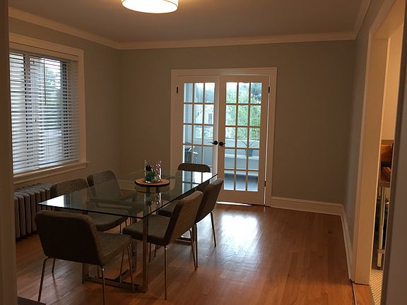 4th image of 2439 W Foster Ave APT 2