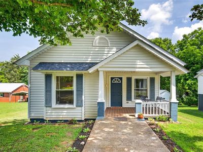 408 N 4th St, Mebane, NC, 27302