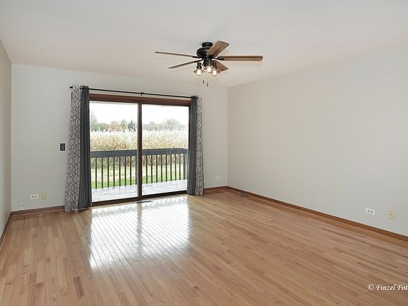 5th image of 318 Old Mill Ln