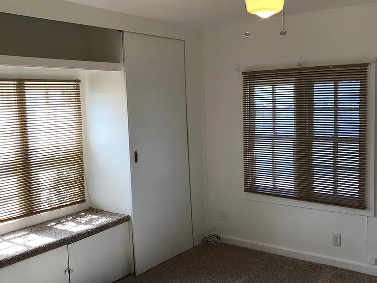 4409 W Eisenhower Blvd — Photo 4