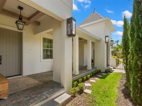 3721 Iris St N, Saint Petersburg, FL 33704