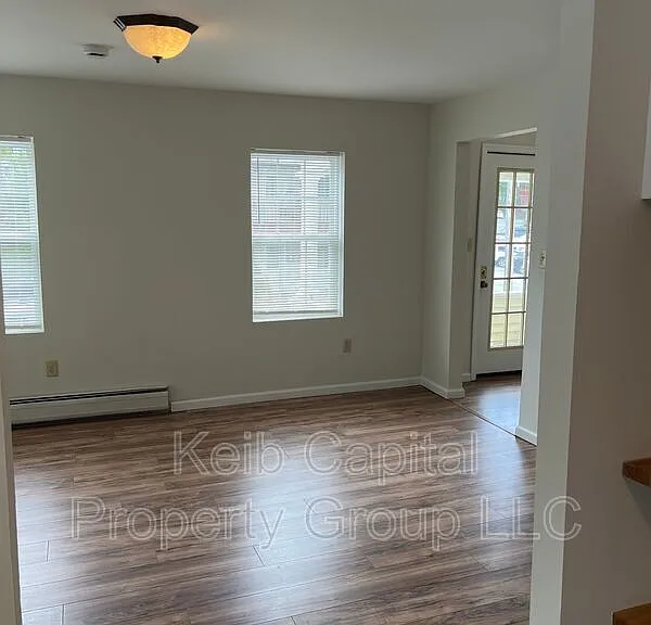 25 Malta Ave #3 — Photo 3