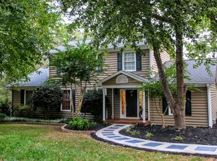 5103 Edinborough Rd, Greensboro, NC 27406