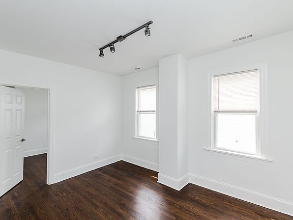 4th image of 2646 N Marshfield Ave #2R