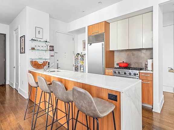 3rd image of 260 Park Ave S APT 2K