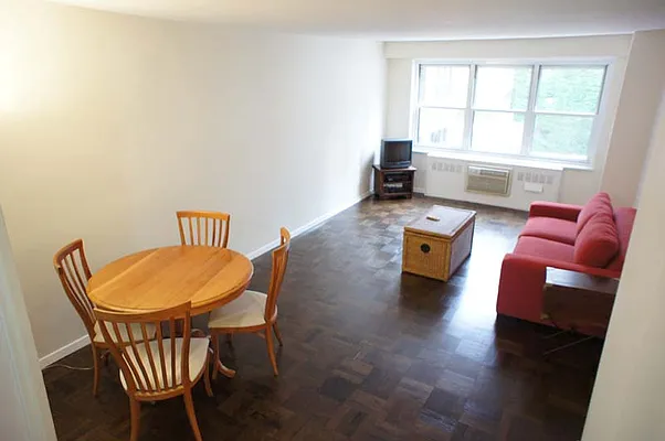 Sold by REGII | media 15