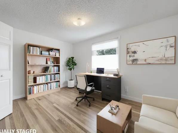 1266 Lanyon Ln, Longmont, CO 80503