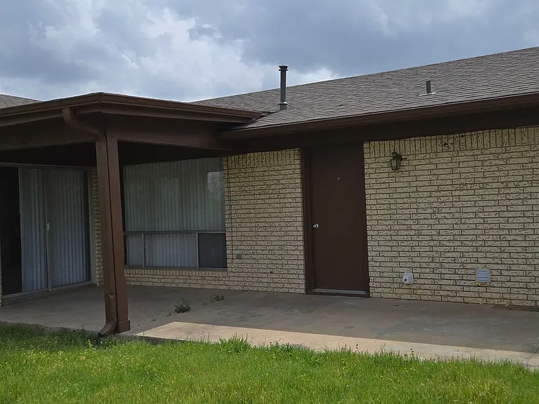2909 Cypress Dr — Photo 24