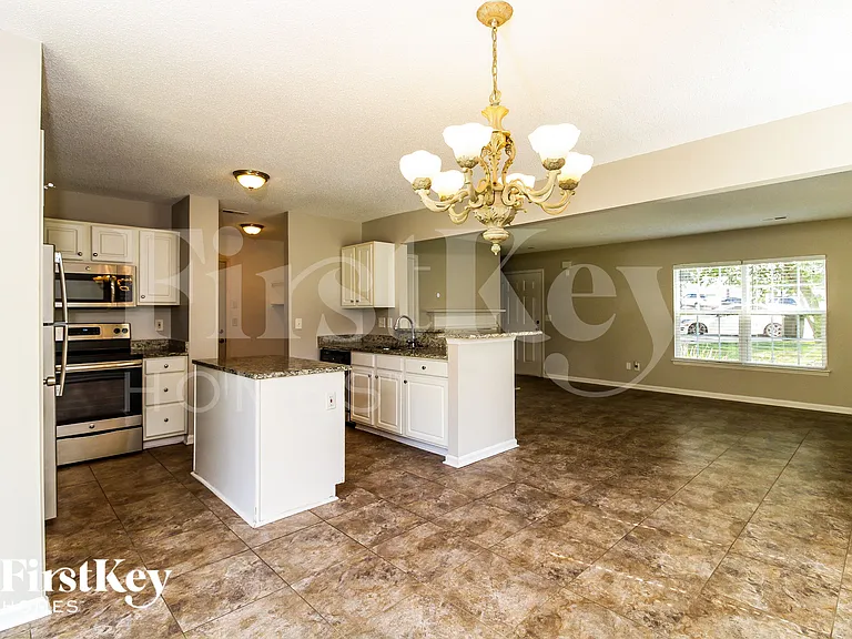 5 Sedgelane Ct — Photo 3